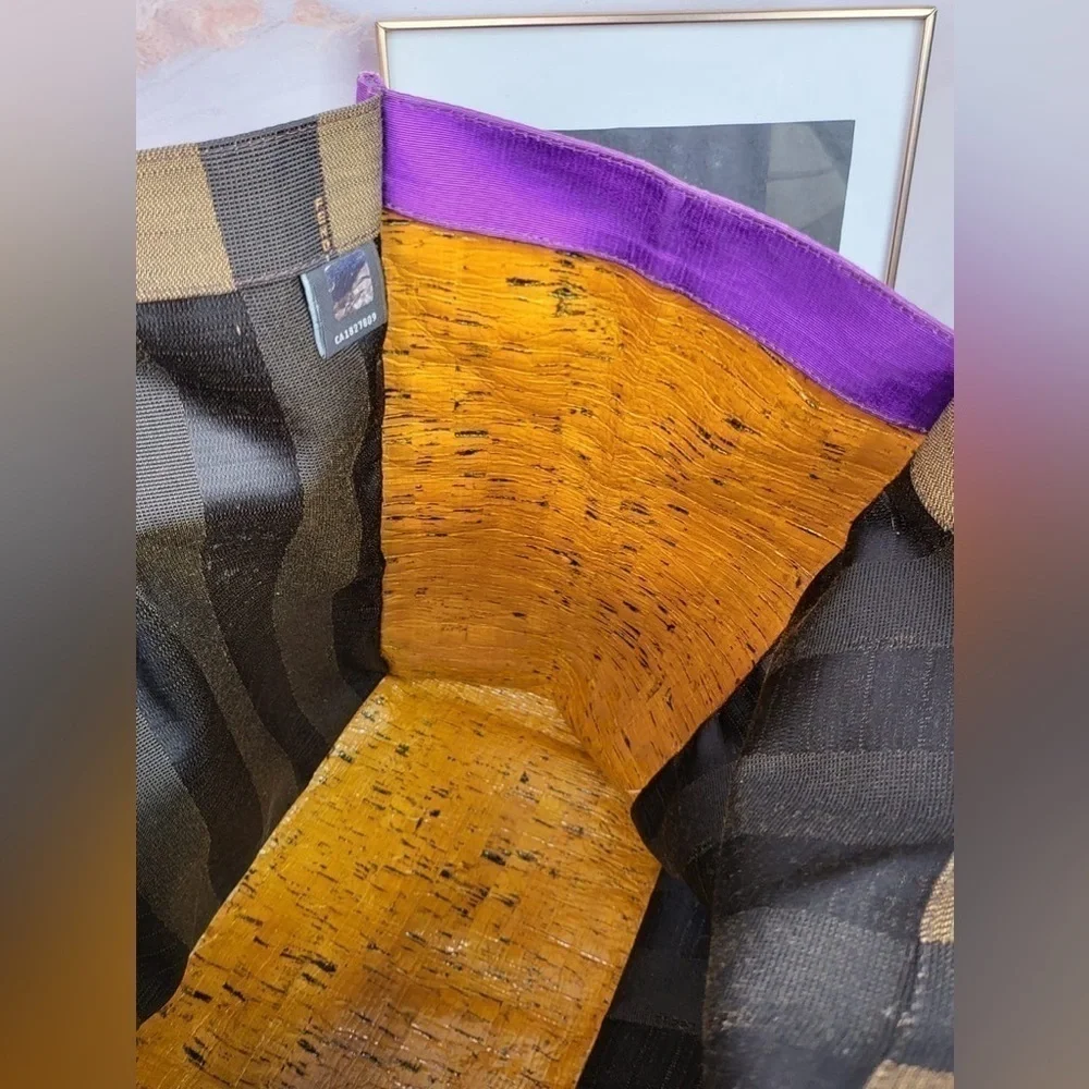 Fendi PEQUIN SHOPPING TOTE BAG - Picture 13 of 17